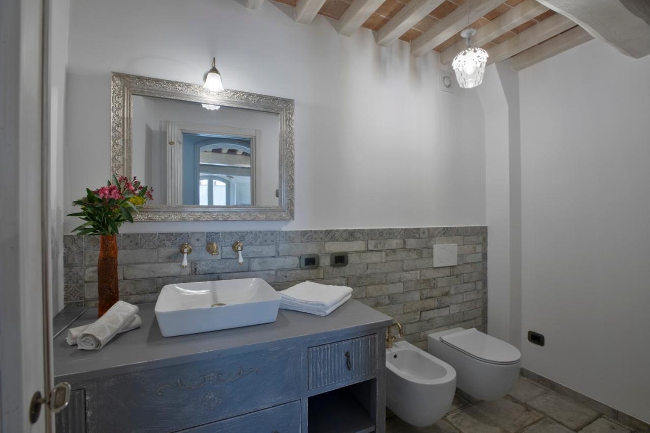 Agriturismo Alchimista Casole dʼElsa Eksteriør billede
